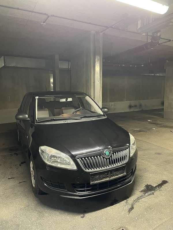 Gebraucht Skoda Fabia 60 PS (44 kW) 2011 Limousine