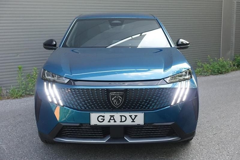 Gebraucht Peugeot 3008 Allure 136 PS (100 kW) 2024 Blau SUV