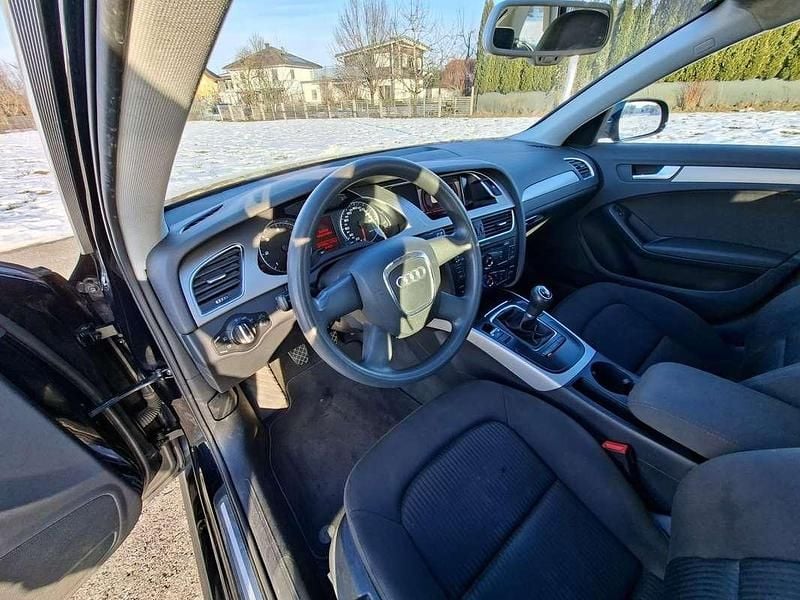 Gebraucht Audi A4 120 PS (88 kW) 2010 Schwarz Kombi