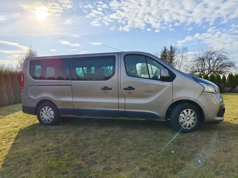 Gebraucht Renault Trafic 125 PS (91 kW) 2017 Bronze Van / Kleinbus