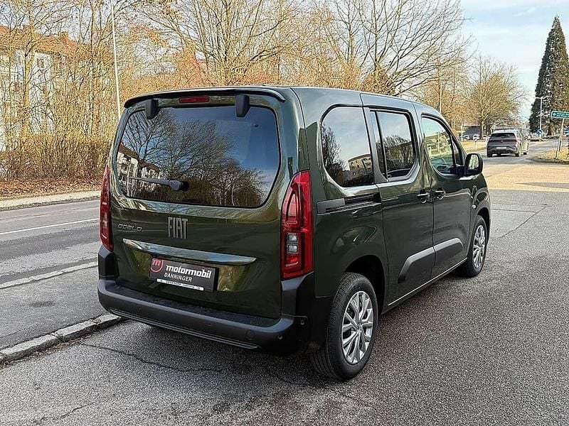 Neu Fiat Doblò S 131 PS (96 kW) 2025 Grün Van / Kleinbus