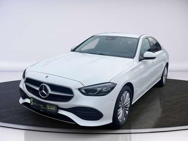 Gebraucht Mercedes C180 170 PS (125 kW) 2025 Weiß Limousine