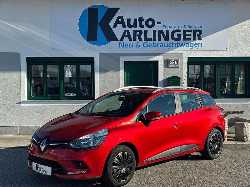 Rot Gebraucht 2018 Renault Clio GrandTour Zen Kombi | € 7.999 - Bild 1/4
