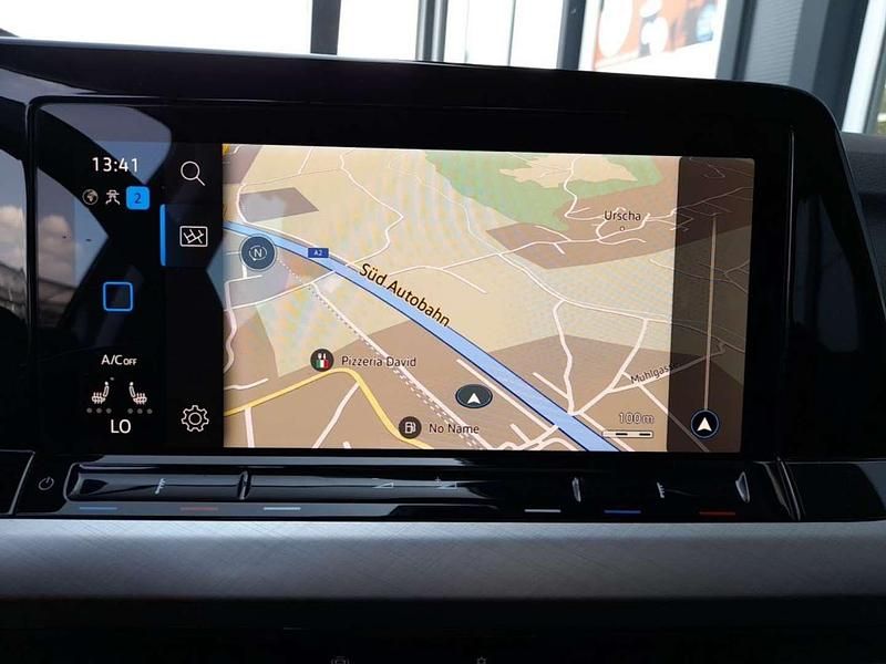 Gebraucht VW Golf VIII Life 150 PS (110 kW) 2021 Grau Kombi