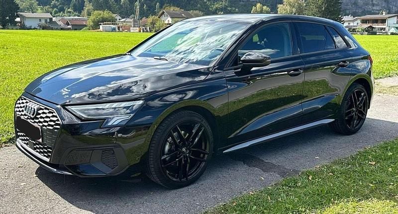 Gebraucht Audi A3 Advanced 110 PS (80 kW) 2022 Schwarz Limousine