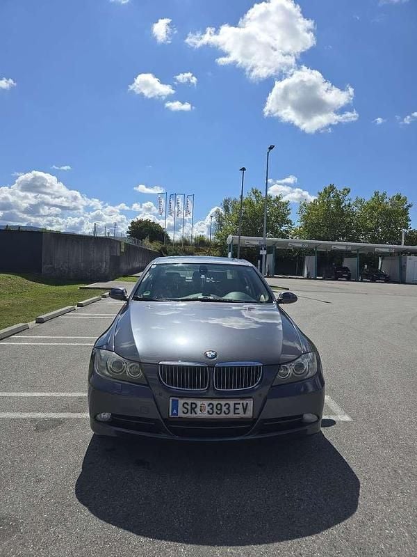 Gebraucht BMW 330 231 PS (169 kW) 2006 Limousine