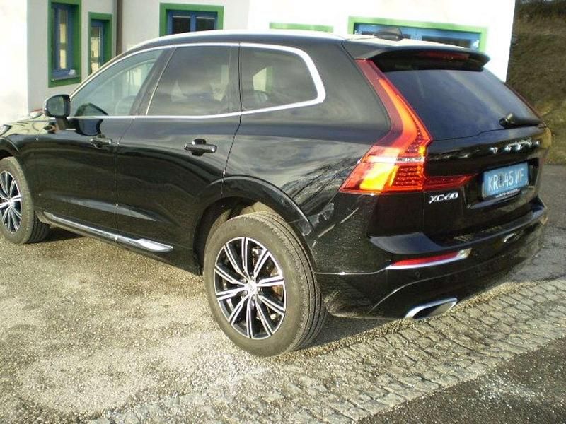 Gebraucht Volvo XC60 Inscription 197 PS (144 kW) 2020 Schwarz SUV