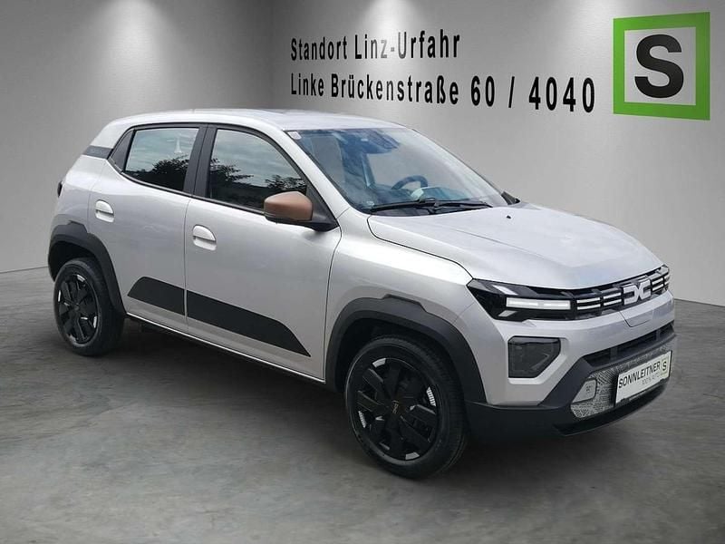 Gebraucht Dacia Spring Extreme 47 kW (65 PS) 2025 Silber Kleinwagen