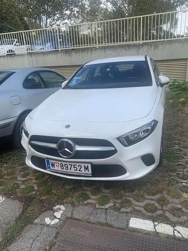 Gebraucht Mercedes A160 109 PS (80 kW) 2021 Limousine