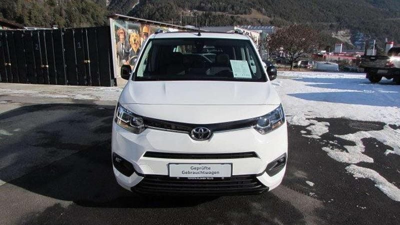 Gebraucht Toyota Proace Verso City 131 PS (96 kW) 2022 Weiß Kombi