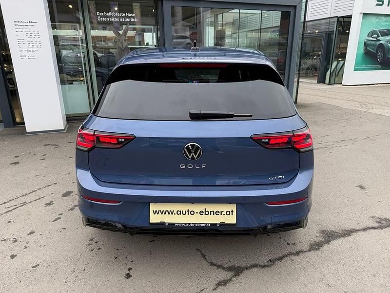 Neu VW Golf VIII Sport 116 PS (85 kW) 2025 Blau Limousine