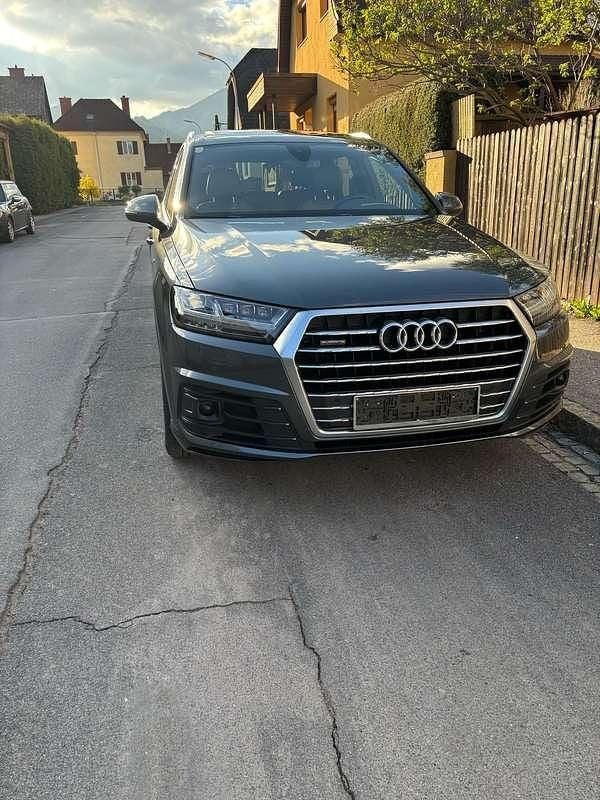 Grau Gebraucht 2017 Audi Q7 S-Line SUV | € 42.500 (Fairer Preis) - Bild 1/4