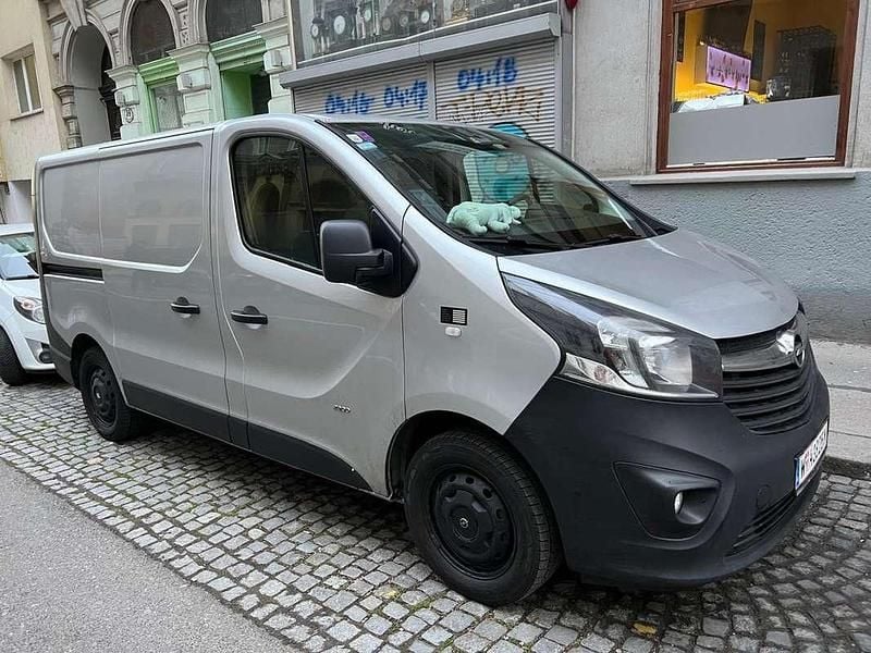 Gebraucht Opel Vivaro S 125 PS (91 kW) 2018 Silber Van / Kleinbus