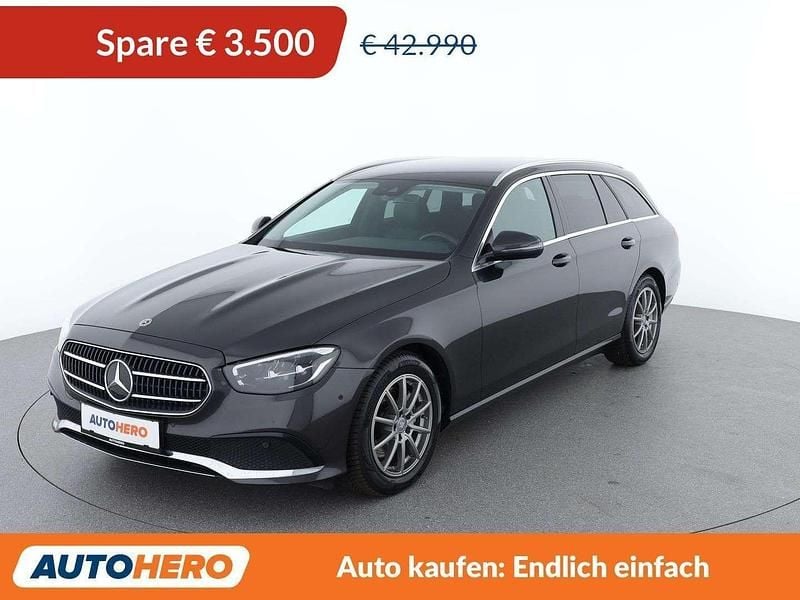 Grau Gebraucht 2022 Mercedes E220 Avantgarde Kombi | € 39.490 (Fairer Preis) - Bild 1/3