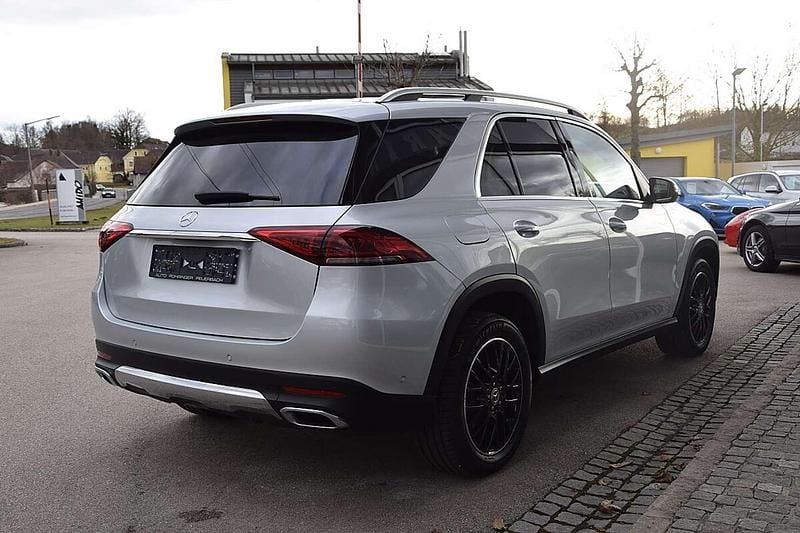 Gebraucht Mercedes GLE300 245 PS (180 kW) 2020 Silber SUV