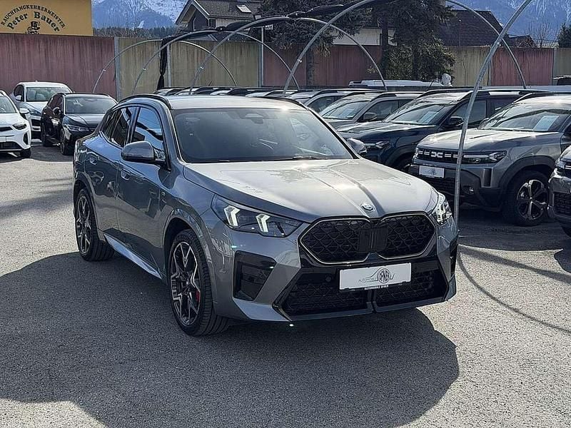 Gebraucht BMW X2 M Sport 163 PS (119 kW) 2024 Grau SUV