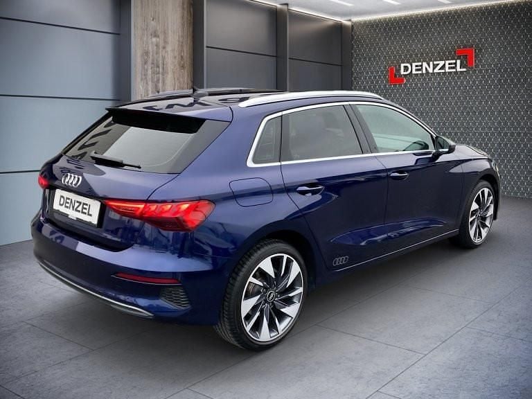 Gebraucht Audi A3 Advanced 110 PS (80 kW) 2021 Navarrablau metallic Limousine