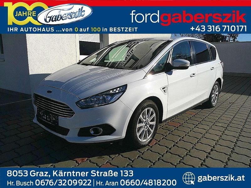 Weiß Gebraucht 2017 Ford S-MAX Titanium Kombi | € 11.900 (Teuer) - Bild 1/4