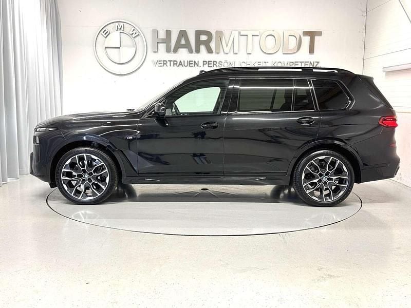 Gebraucht BMW X7 Efficient Dynamics 340 PS (250 kW) 2024 Saphirschwarz SUV