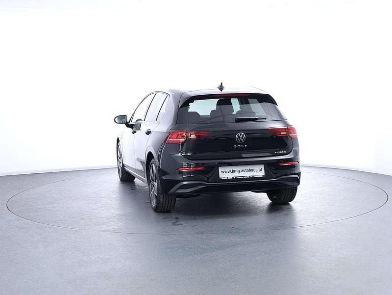 Neu VW Golf VIII 150 PS (110 kW) 2025 Schwarz Limousine