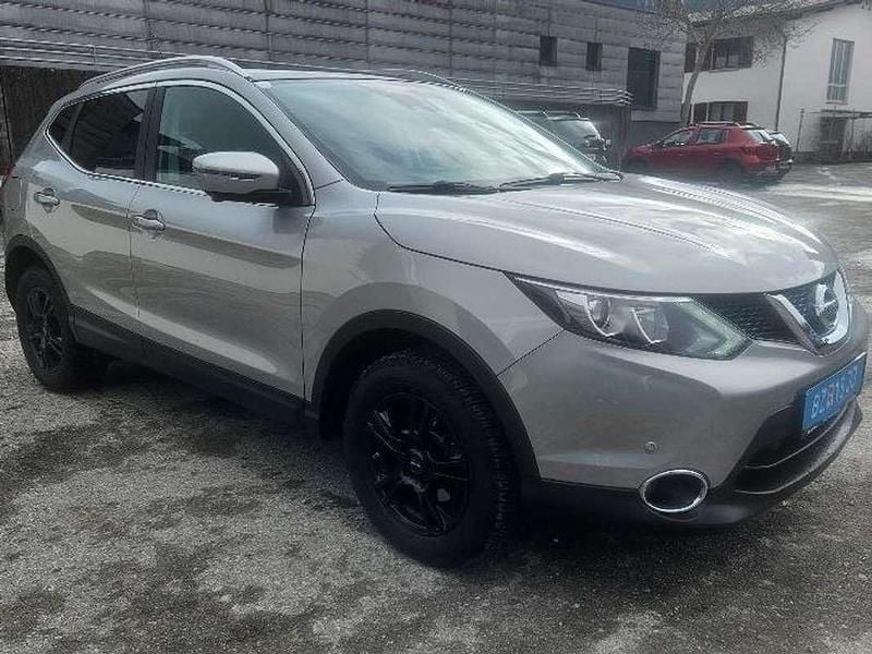 Gebraucht Nissan Qashqai N-Connecta 131 PS (96 kW) 2017 Grau SUV