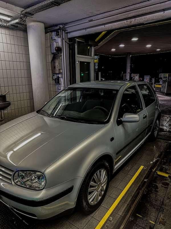 Gebraucht VW Golf IV 75 PS (55 kW) 2002 Limousine