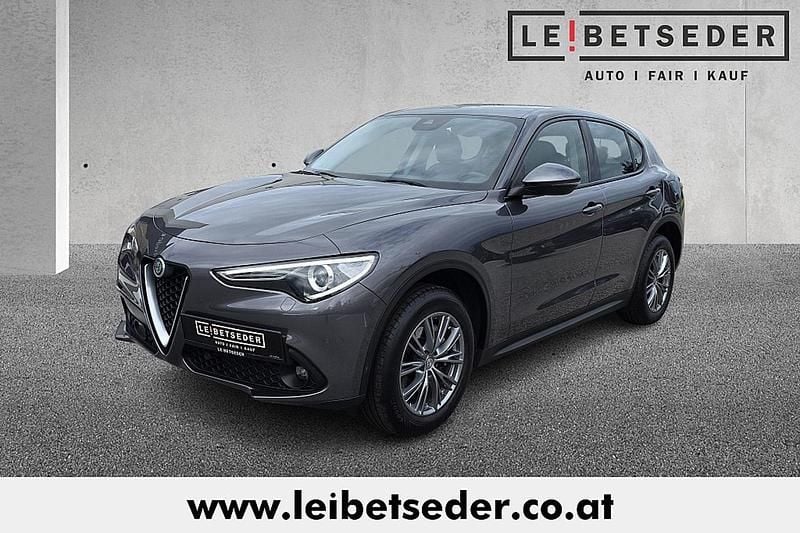 Gebraucht Alfa Romeo Stelvio Super 209 PS (153 kW) 2017 Grau SUV