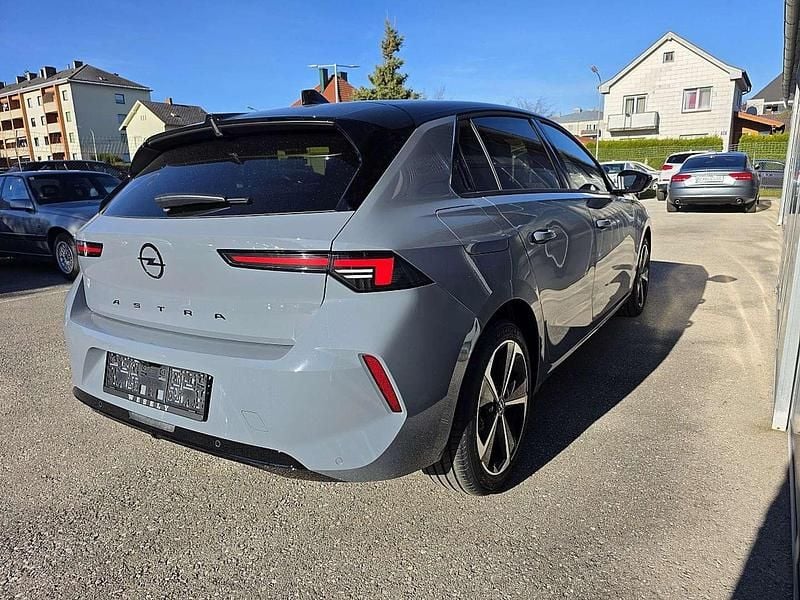 Gebraucht Opel Astra 131 PS (96 kW) 2025 Grau Limousine