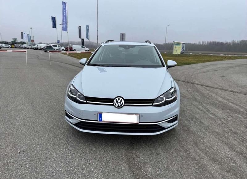 Gebraucht VW Golf VII Comfortline 116 PS (85 kW) 2018 Kombi