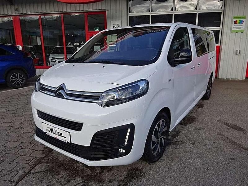 Weiß Gebraucht 2022 Citroën Spacetourer Shine Van / Kleinbus | € 52.990 (Teuer) - Bild 1/4