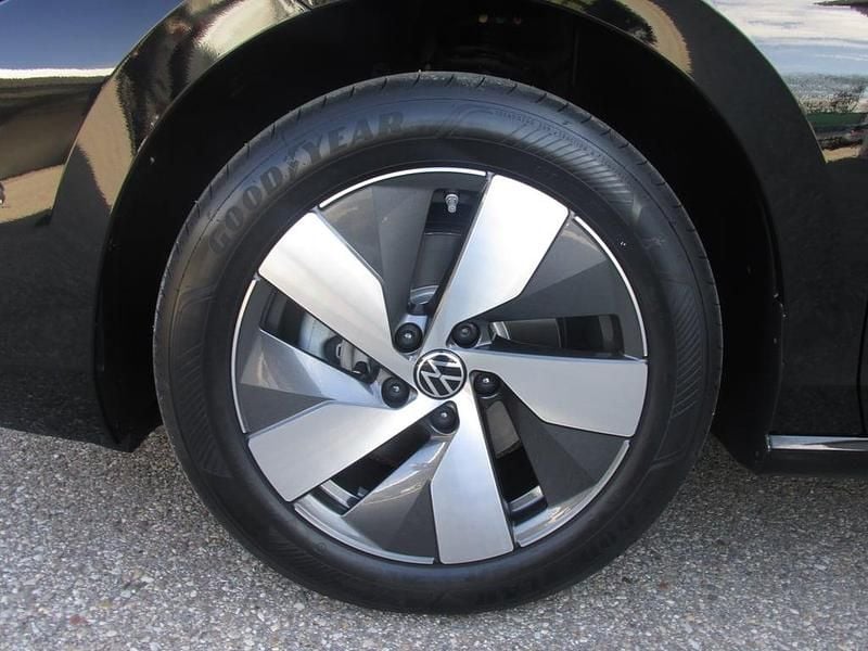 Gebraucht VW Passat Business 150 PS (110 kW) 2024 Schwarz  metallic Kombi