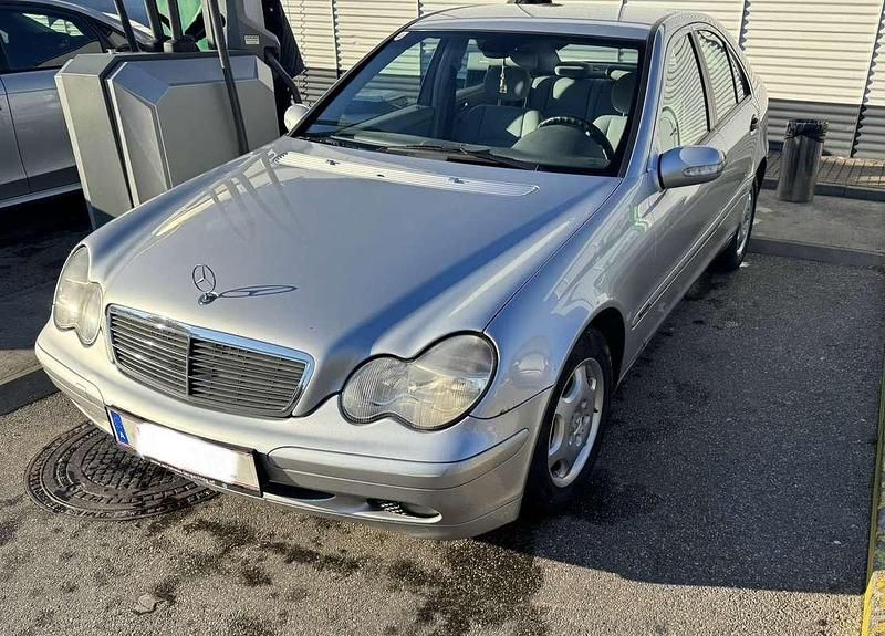 Gebraucht 2001 Mercedes C200 Elegance Limousine | € 2.999 (Fairer Preis) - Bild 1/4