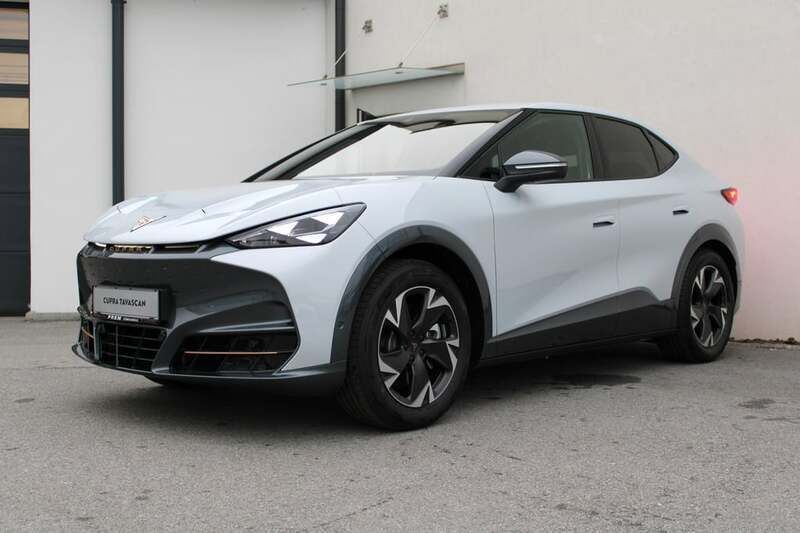 Weiss metallic Gebraucht 2024 Cupra Tavascan SUV | € 44.480 (Etwas zu teuer) - Bild 1/4