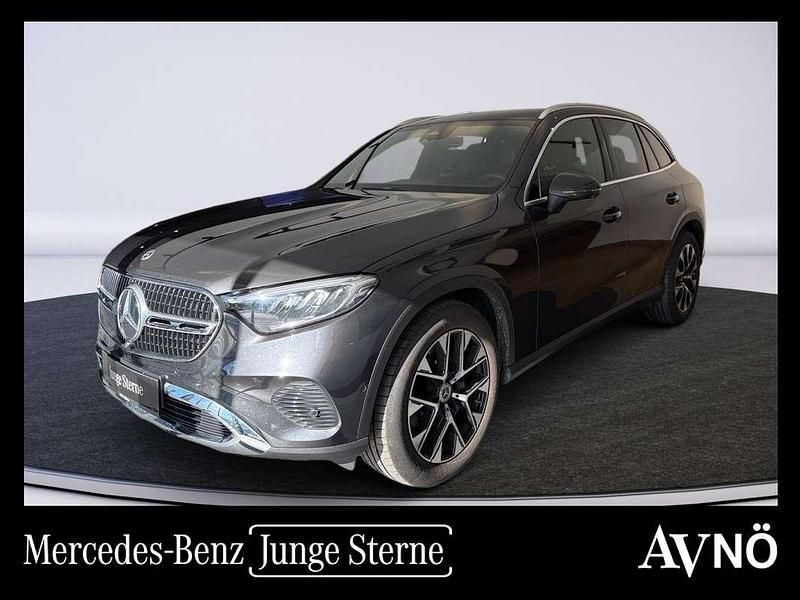 Grau Gebraucht 2024 Mercedes GLC220 SUV | € 58.480 (Guter Preis) - Bild 1/4