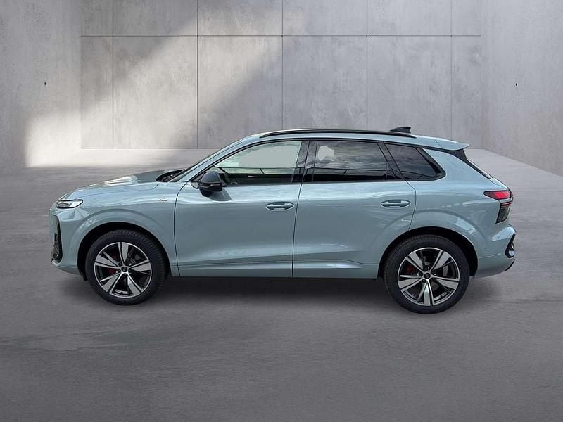 Neu Audi Q3 S-Line 150 PS (110 kW) 2025 Grau SUV