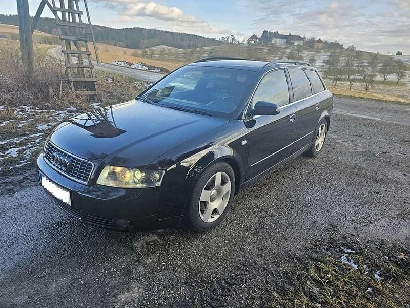 Gebraucht Audi A4 131 PS (96 kW) 2003 Schwarz Kombi