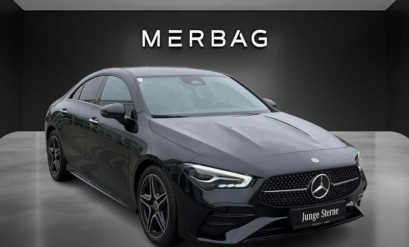 Gebraucht Mercedes CLA180 AMG line 136 PS (100 kW) 2024 Kosmosschwarz metallic Limousine