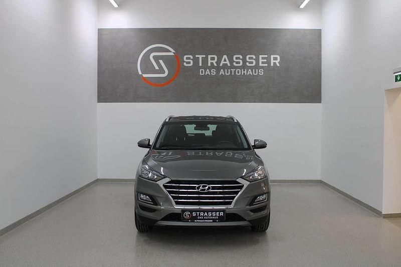 Gebraucht Hyundai Tucson 136 PS (100 kW) 2020 Mittelgrün metallic SUV