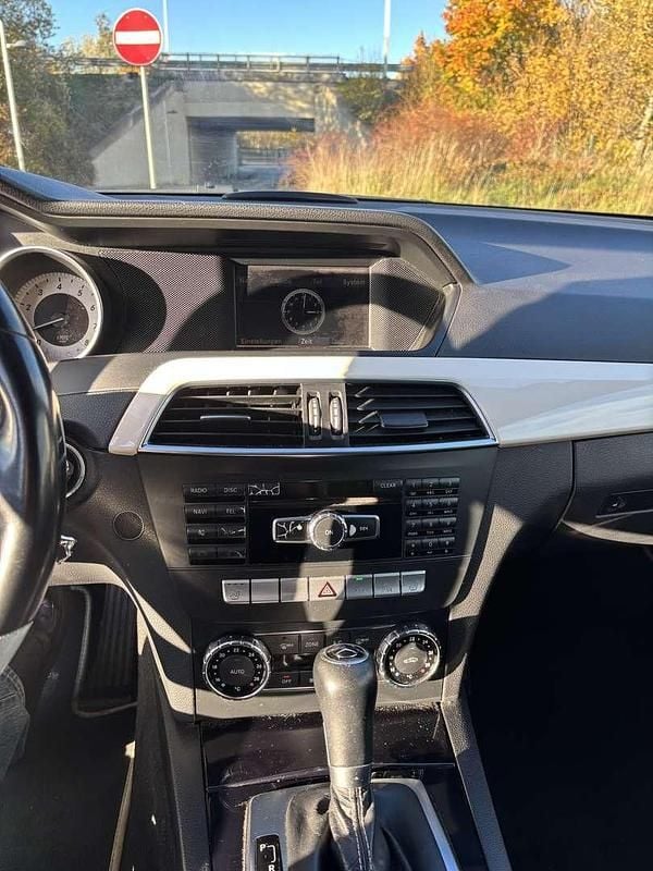 Gebraucht Mercedes C180 156 PS (114 kW) 2011 Coupé
