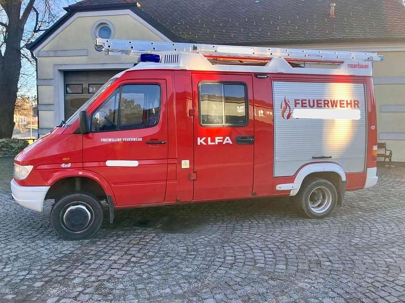 Gebraucht Mercedes Sprinter 143 PS (105 kW) 1997 Rot Van