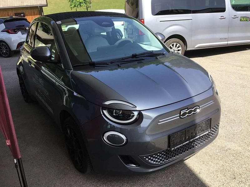 Gebraucht Fiat 500e La Prima 86 kW (118 PS) 2021 Grau Limousine
