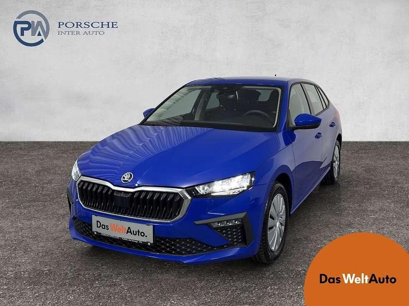 Mittelblau normal Gebraucht 2024 Skoda Scala Essence Kleinwagen | € 21.900 (Fairer Preis) - Bild 1/4