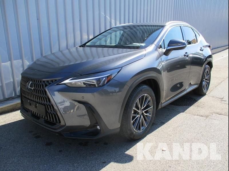 Neu 2025 Lexus NX450h+ E-FOUR SUV | € 62.690 - Bild 1/4