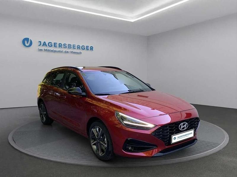Gebraucht Hyundai i30 GO! 100 PS (73 kW) 2025 Rot Kombi