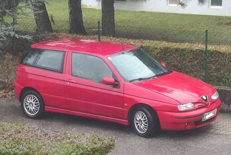 Gebraucht 1999 Alfa Romeo 145 Kleinwagen | € 950 - Bild 1/4