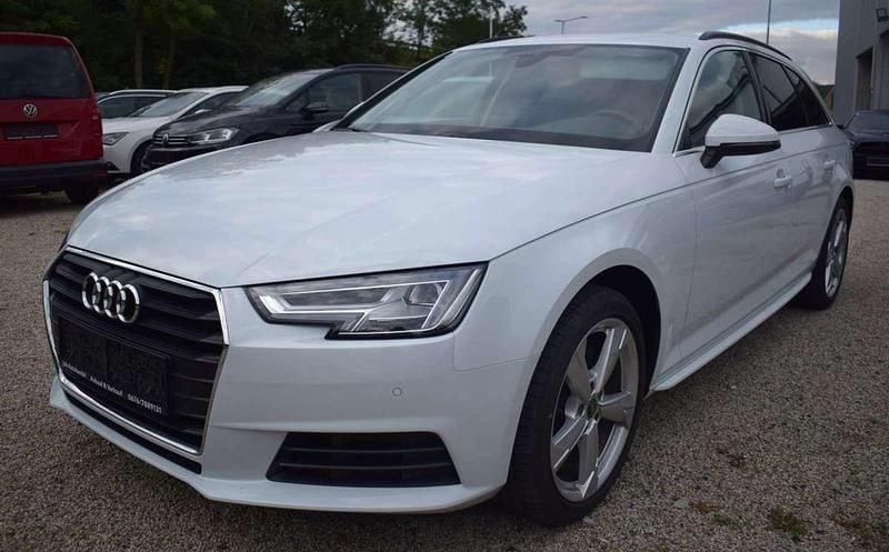 Weiß Gebraucht 2017 Audi A4 Comfort Kombi | € 16.990 (Guter Preis) - Bild 1/4