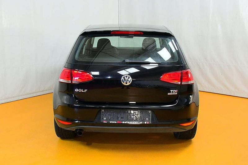Gebraucht VW Golf VII Trendline 105 PS (77 kW) 2013 Schwarz Limousine