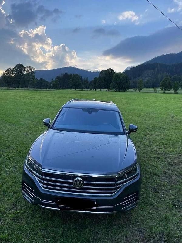 Gebraucht VW Touareg Elegance 231 PS (169 kW) 2018 SUV