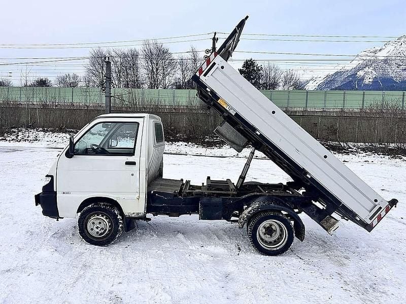 Gebraucht Piaggio Porter 83 PS (61 kW) 2017 Weiß Van