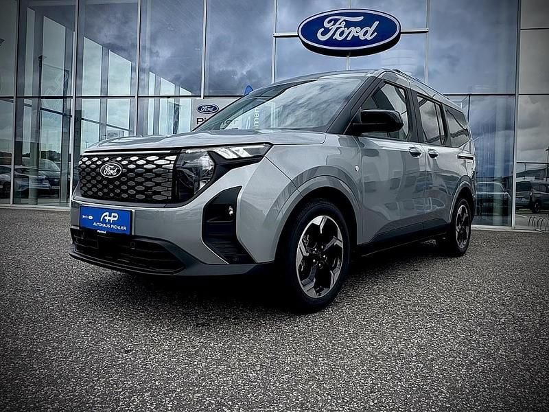 Neu Ford Courier Titanium 100 kW (136 PS) 2025 Solar silver metallic Van / Kleinbus